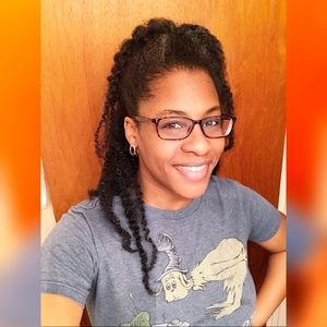 Meet your Posher, Adell